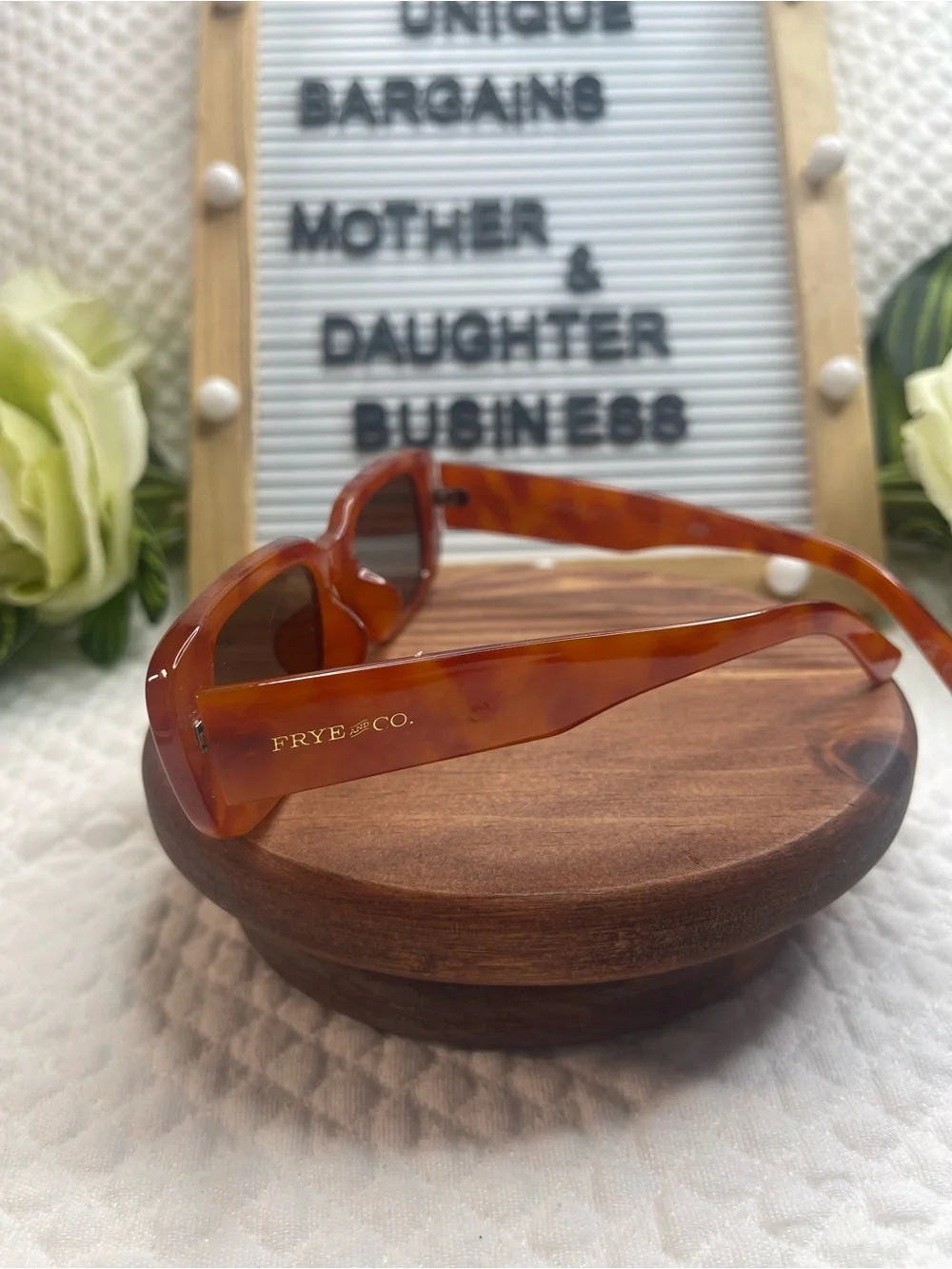 Frye & Co. UN1123 Women’s Tortoise Rectangle Sunglasses Brown Lenses